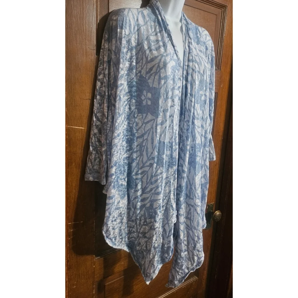 Ruby Rd. Woman's Plus Size Blue Floral Waterfall Open Duster - Picture 3 of 7